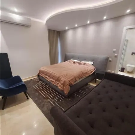 157 By Cast Renting Ltd *